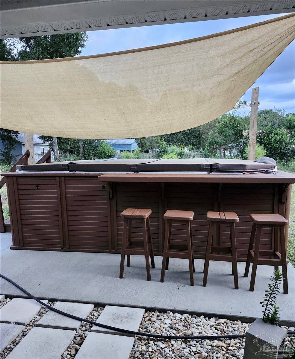 10425 Tanton Rd, Pensacola, FL 32506