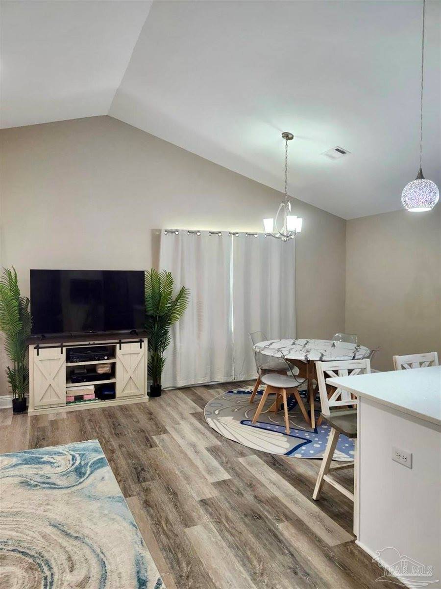 10425 Tanton Rd, Pensacola, FL 32506