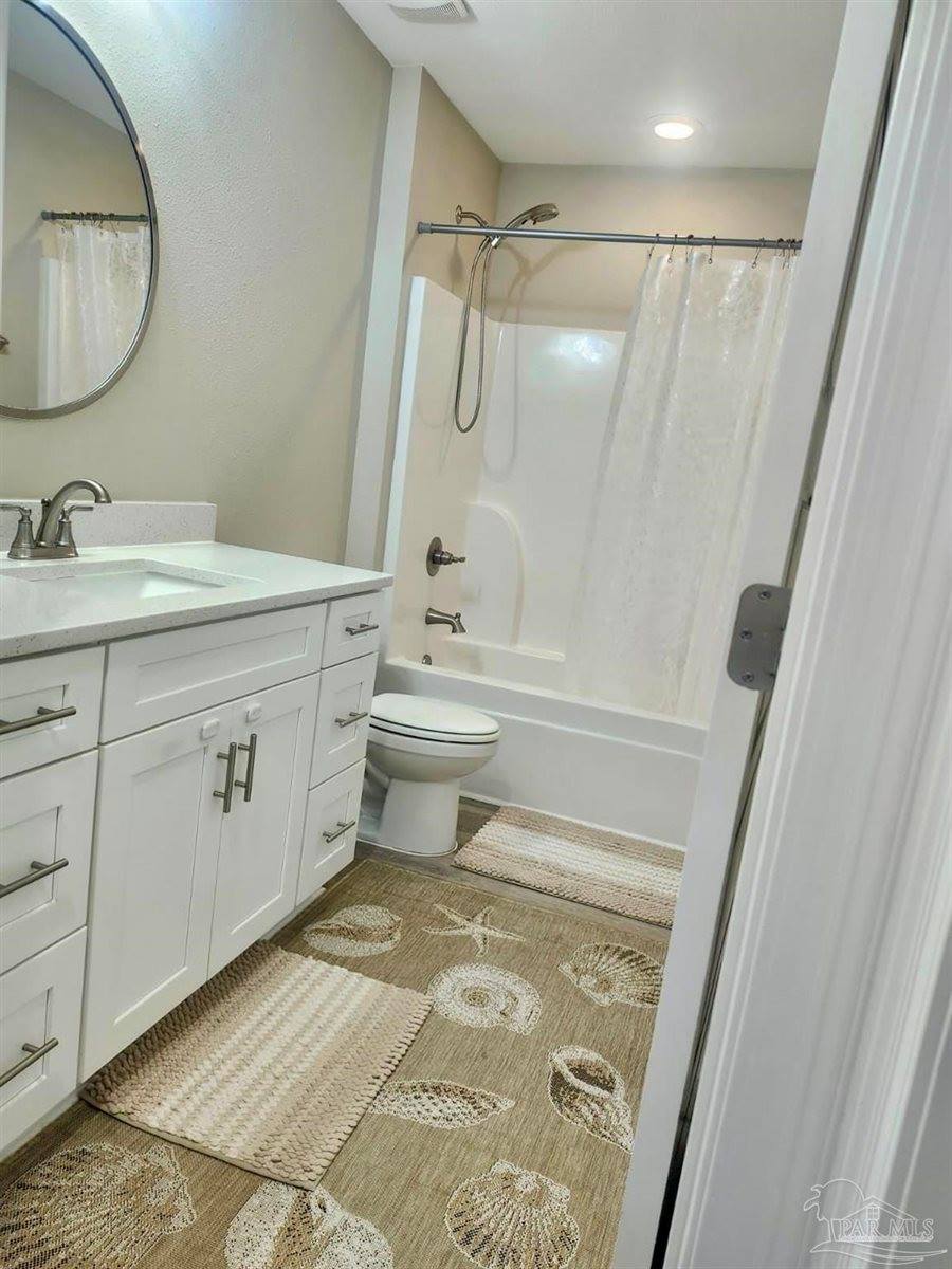 10425 Tanton Rd, Pensacola, FL 32506