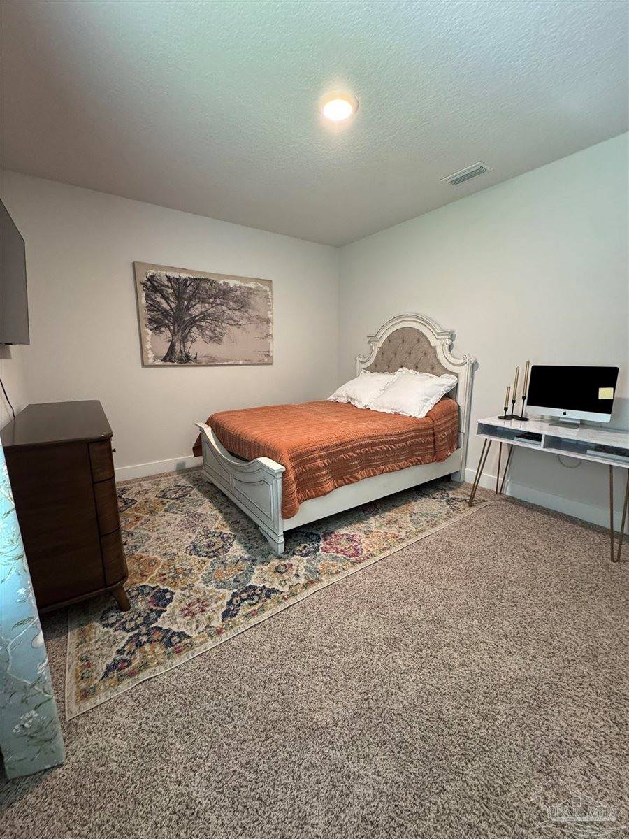 5510 Swaine Ct, Pace, FL 32571