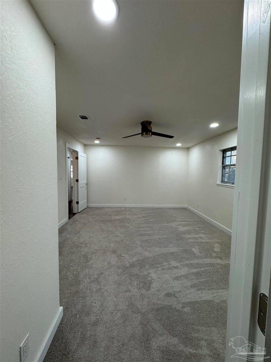 5520 Jones St, Milton, FL 32570