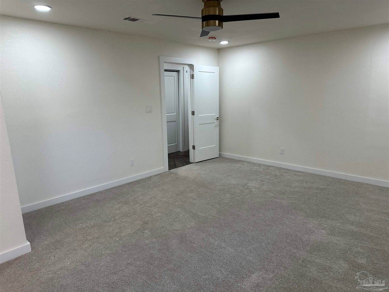 5520 Jones St, Milton, FL 32570