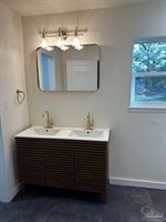 5520 Jones St, Milton, FL 32570