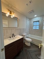 5520 Jones St, Milton, FL 32570