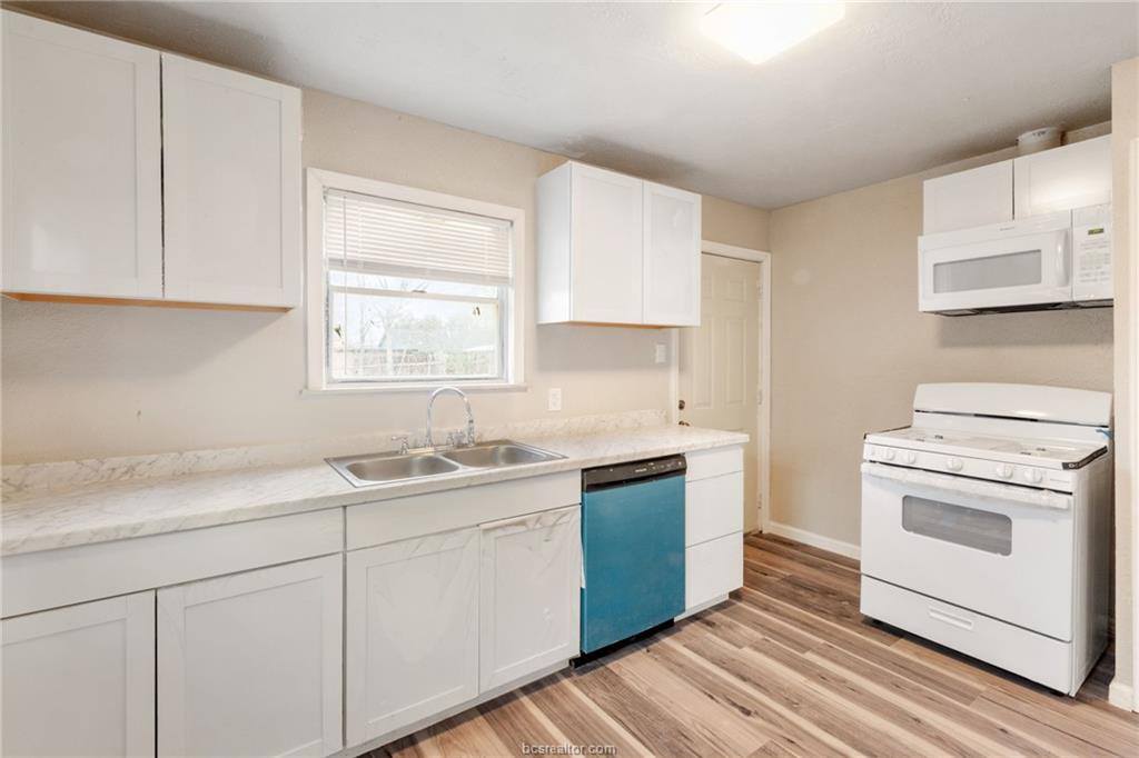 806 Walnut Street, Bryan, TX 77803