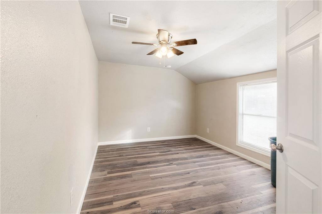 806 Walnut Street, Bryan, TX 77803