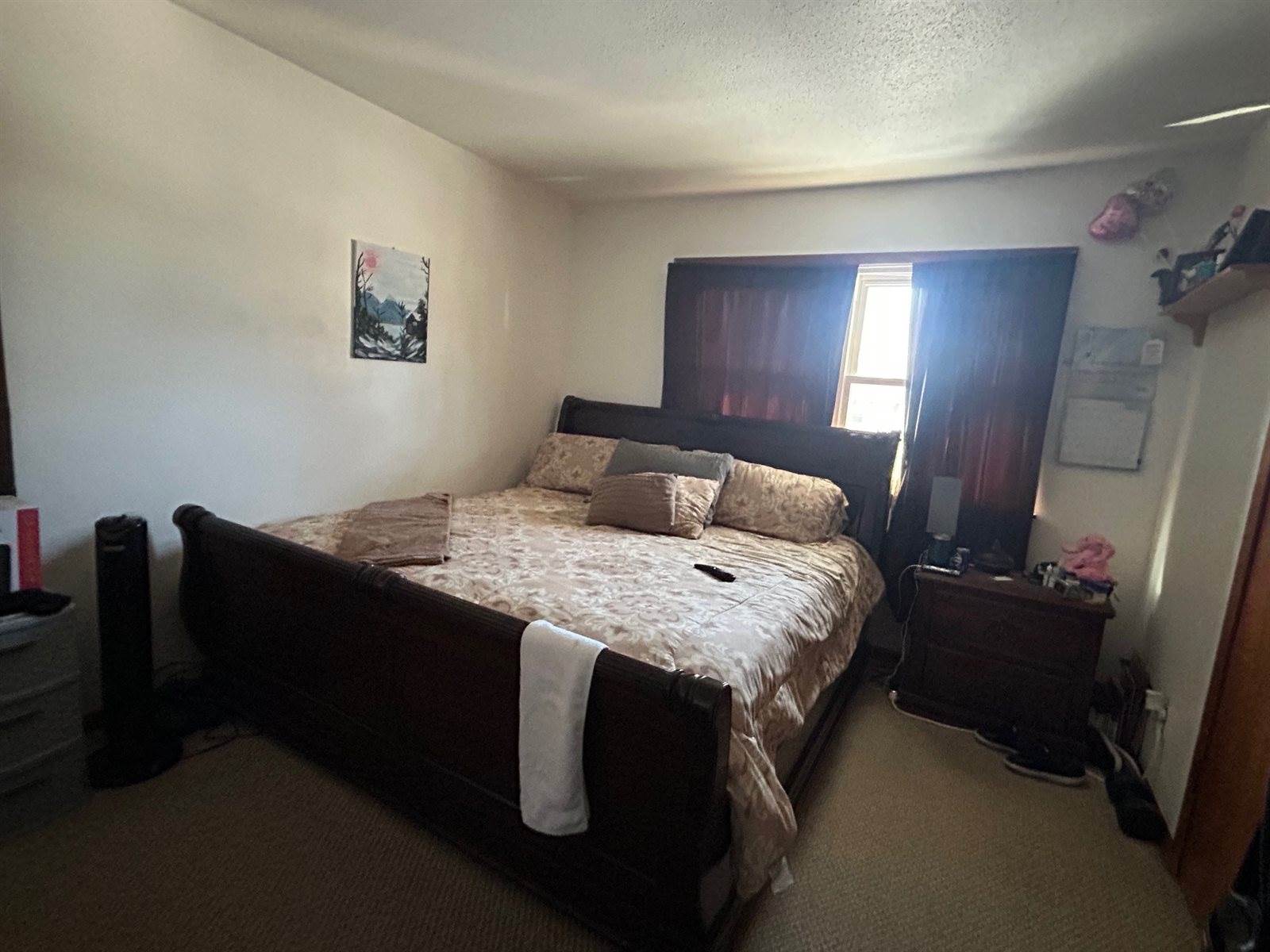 4327/4329 66th Street, Urbandale, IA 50322