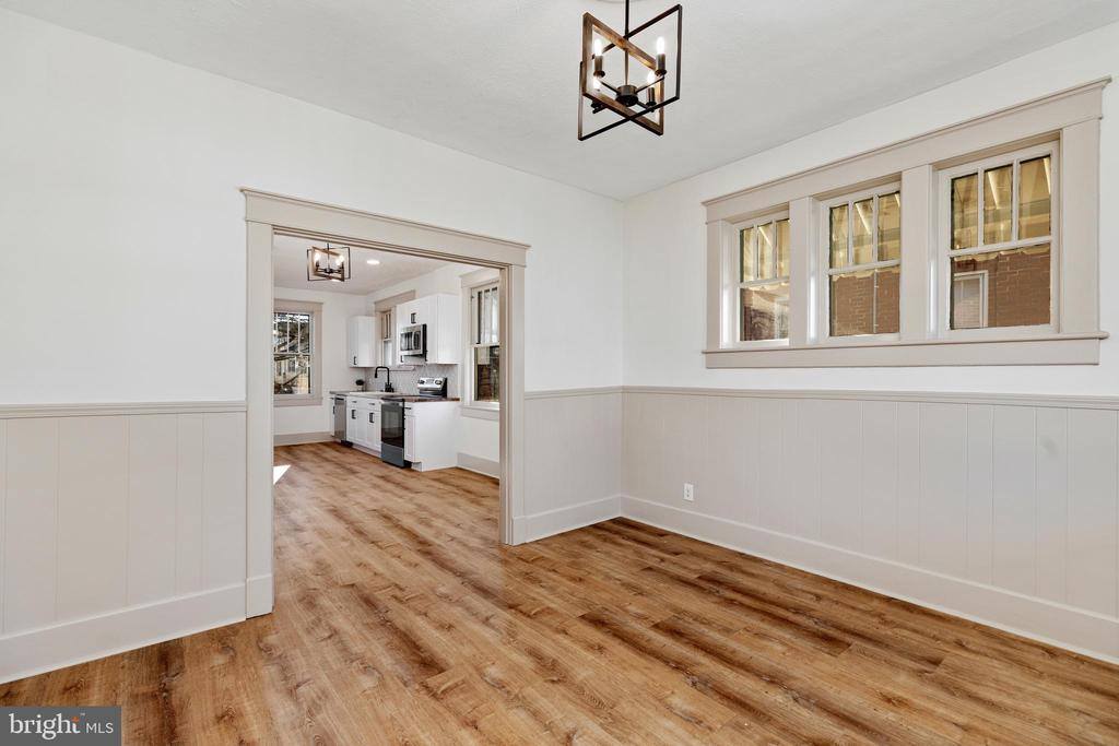 672 Sherwood Avenue, Waynesboro, VA 22980