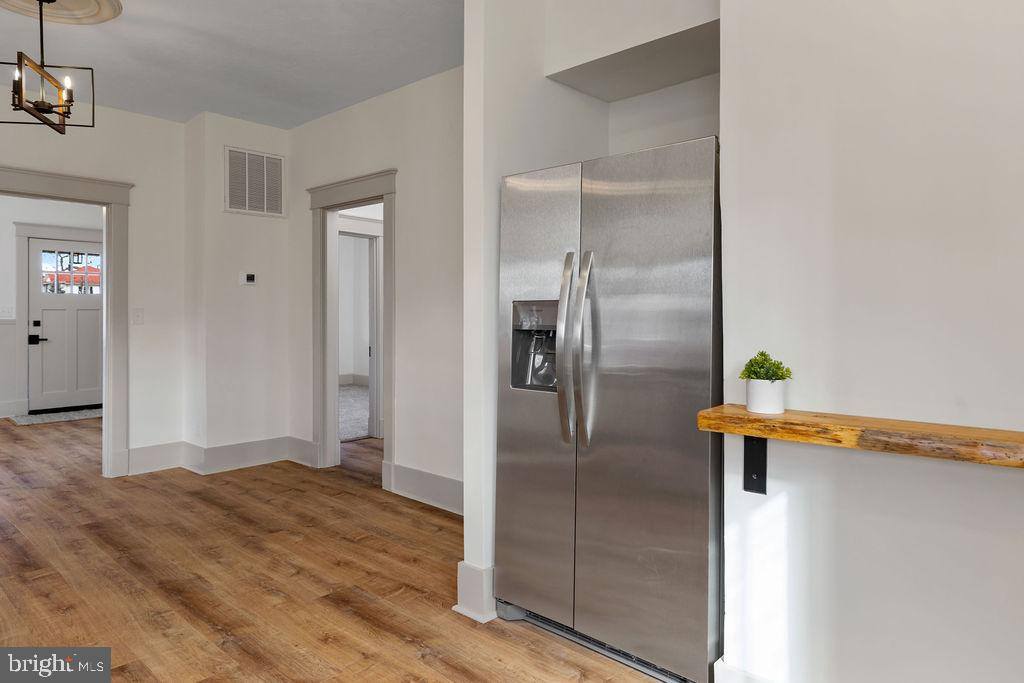 672 Sherwood Avenue, Waynesboro, VA 22980