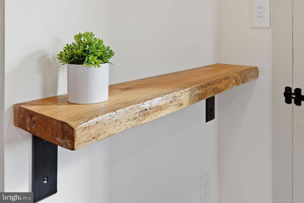 672 Sherwood Avenue, Waynesboro, VA 22980