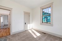 672 Sherwood Avenue, Waynesboro, VA 22980