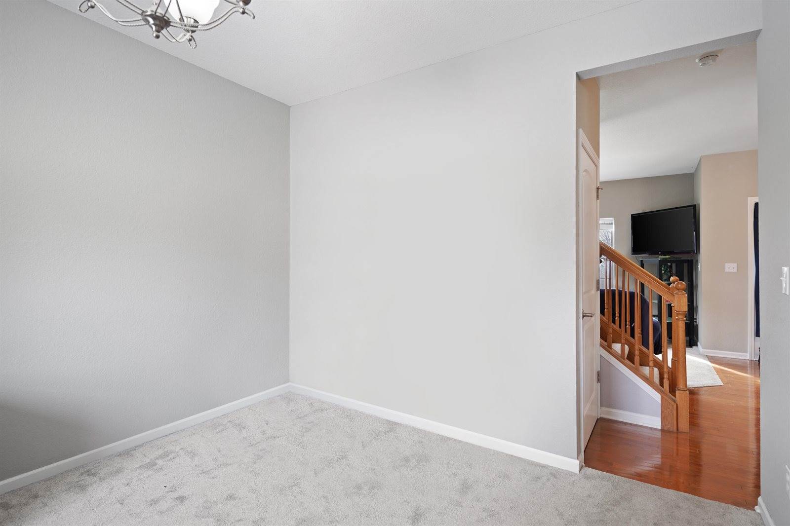 15014 73rd St, Kenosha, WI 53142