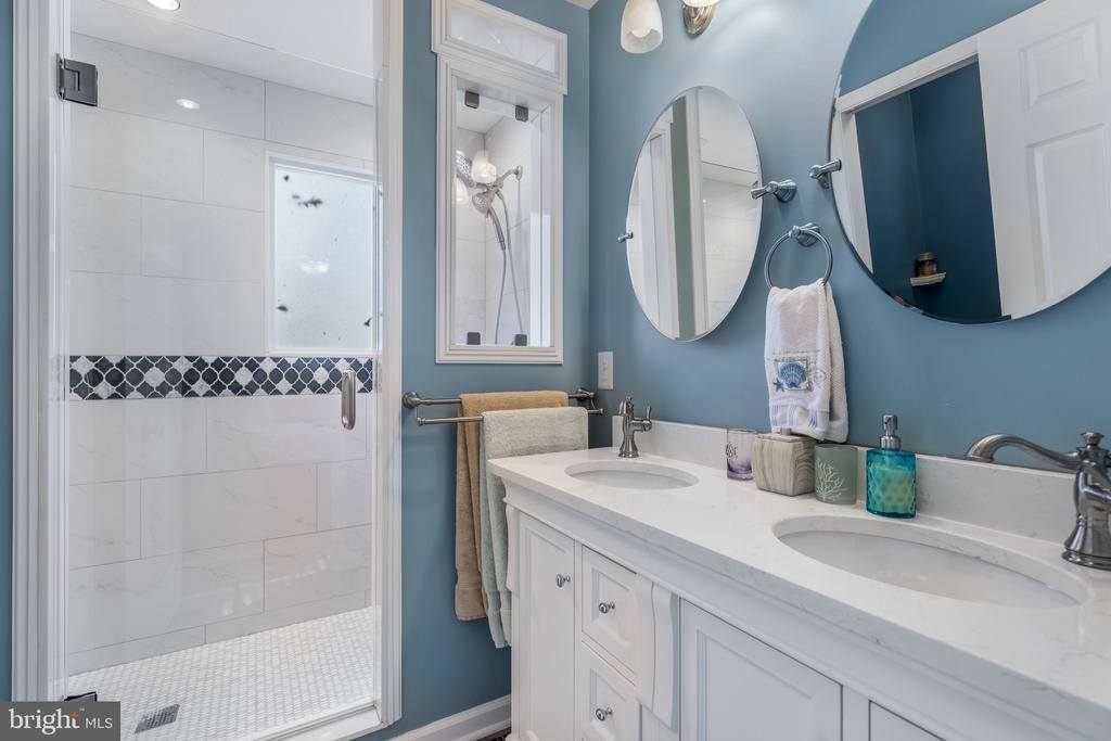 201 Washington Street, Locust Grove, VA 22508