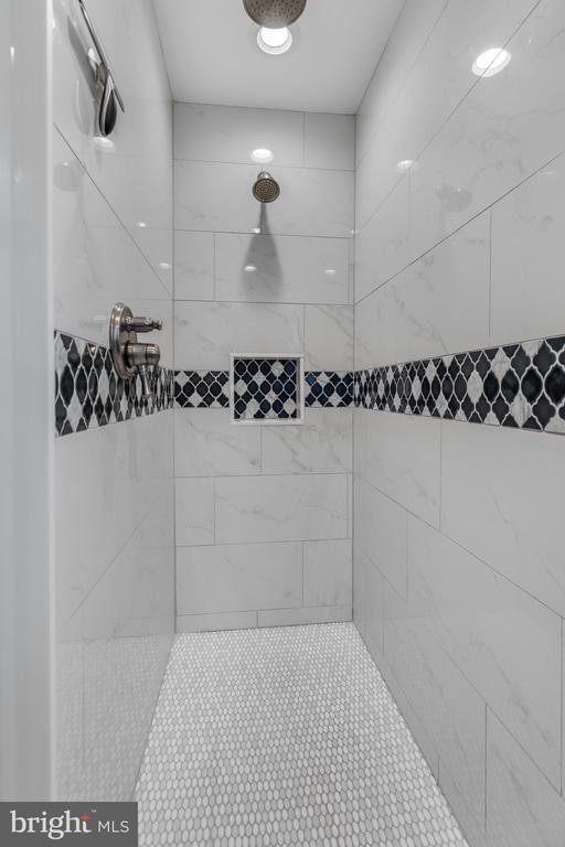 201 Washington Street, Locust Grove, VA 22508