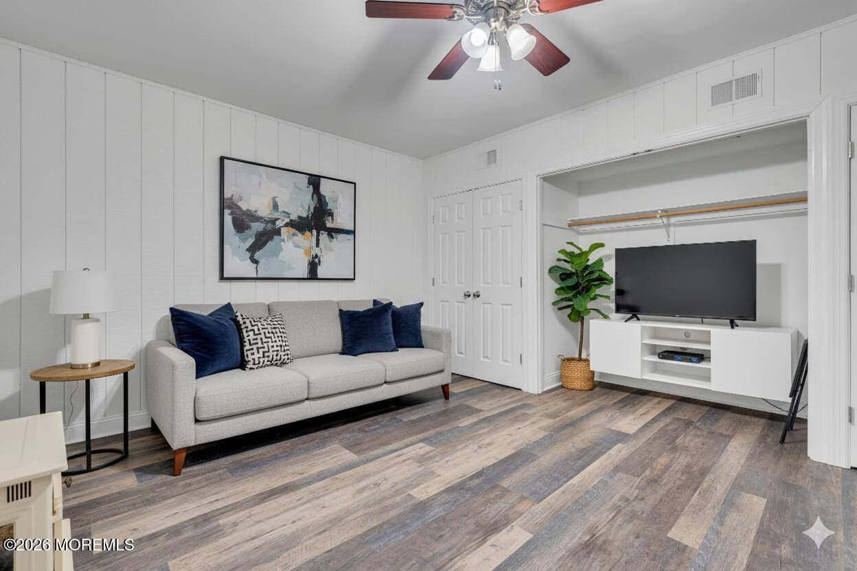 23 East Manor Sq Square, Highlands, NJ 07732