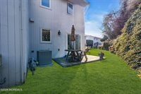 23 East Manor Sq Square, Highlands, NJ 07732