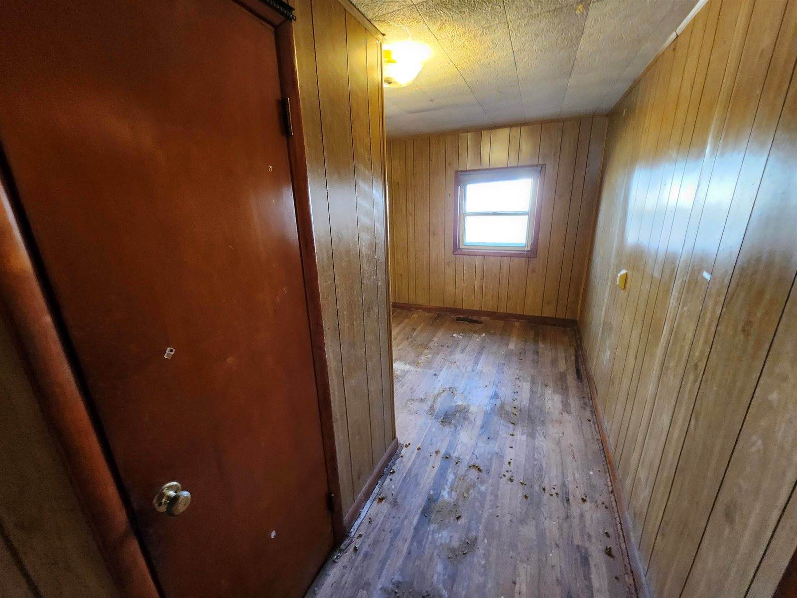 620 East 2nd St, Douglass, KS 67039