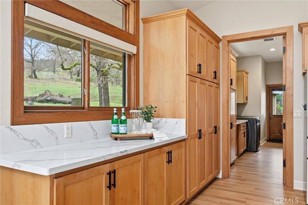 17205 Black Oak Hill, Middletown, CA 95461