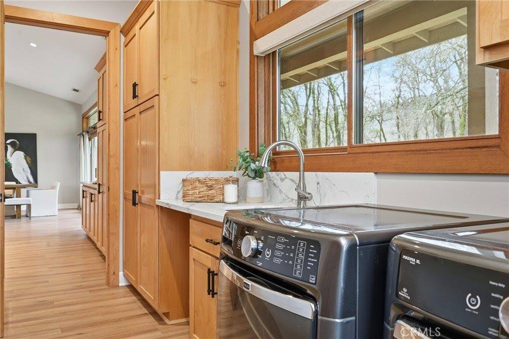 17205 Black Oak Hill, Middletown, CA 95461