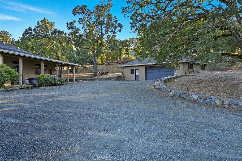 17205 Black Oak Hill, Middletown, CA 95461