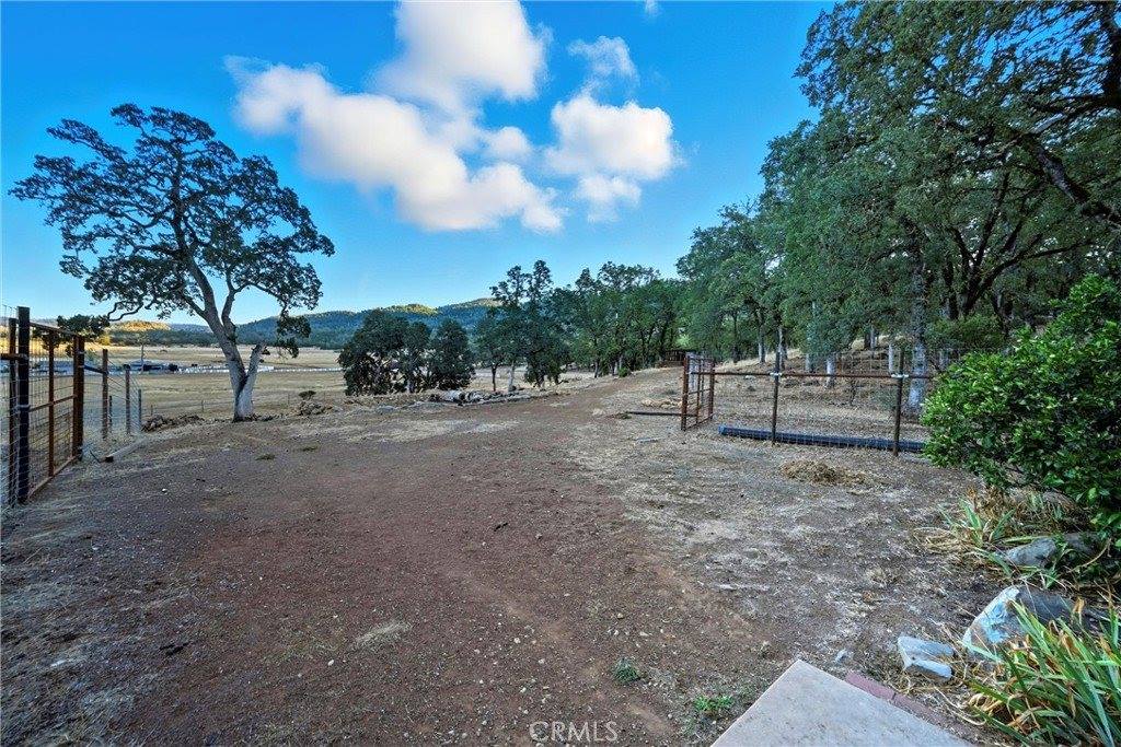 17205 Black Oak Hill, Middletown, CA 95461
