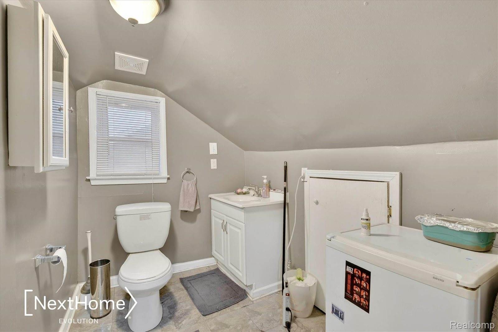 645 Riverbank Street, WyandotteCity_Wayne, MI 48192