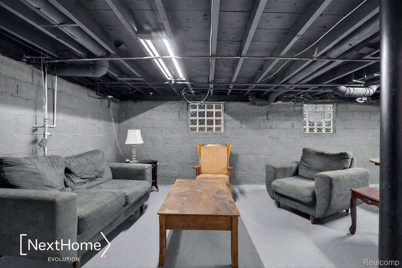 645 Riverbank Street, WyandotteCity_Wayne, MI 48192