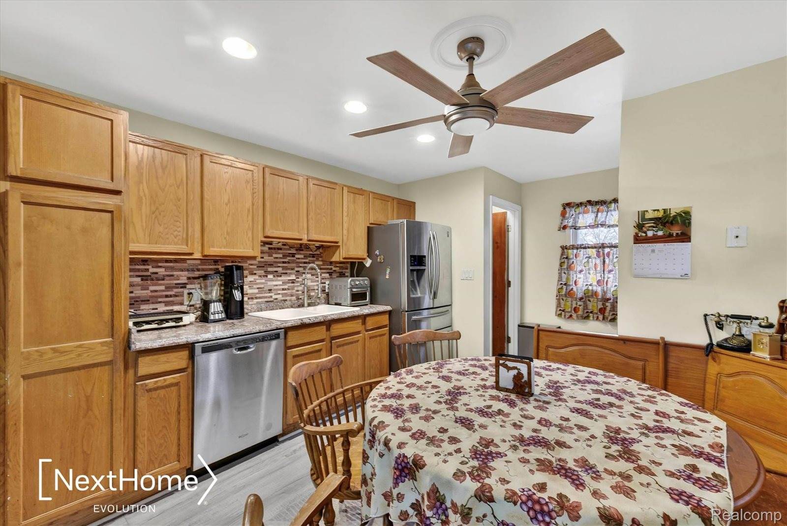 645 Riverbank Street, WyandotteCity_Wayne, MI 48192