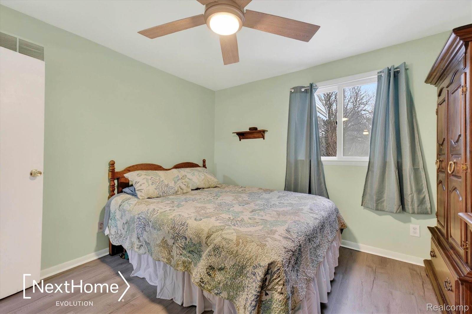 645 Riverbank Street, WyandotteCity_Wayne, MI 48192