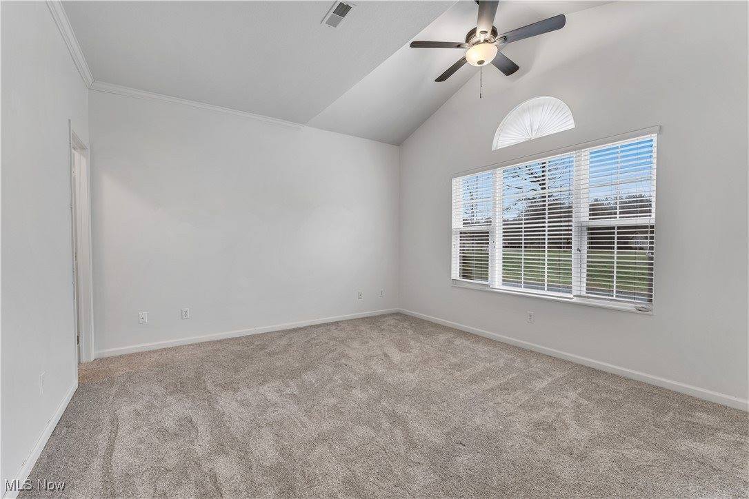 24 Hunters Woods Boulevard, Canfield, OH 44406