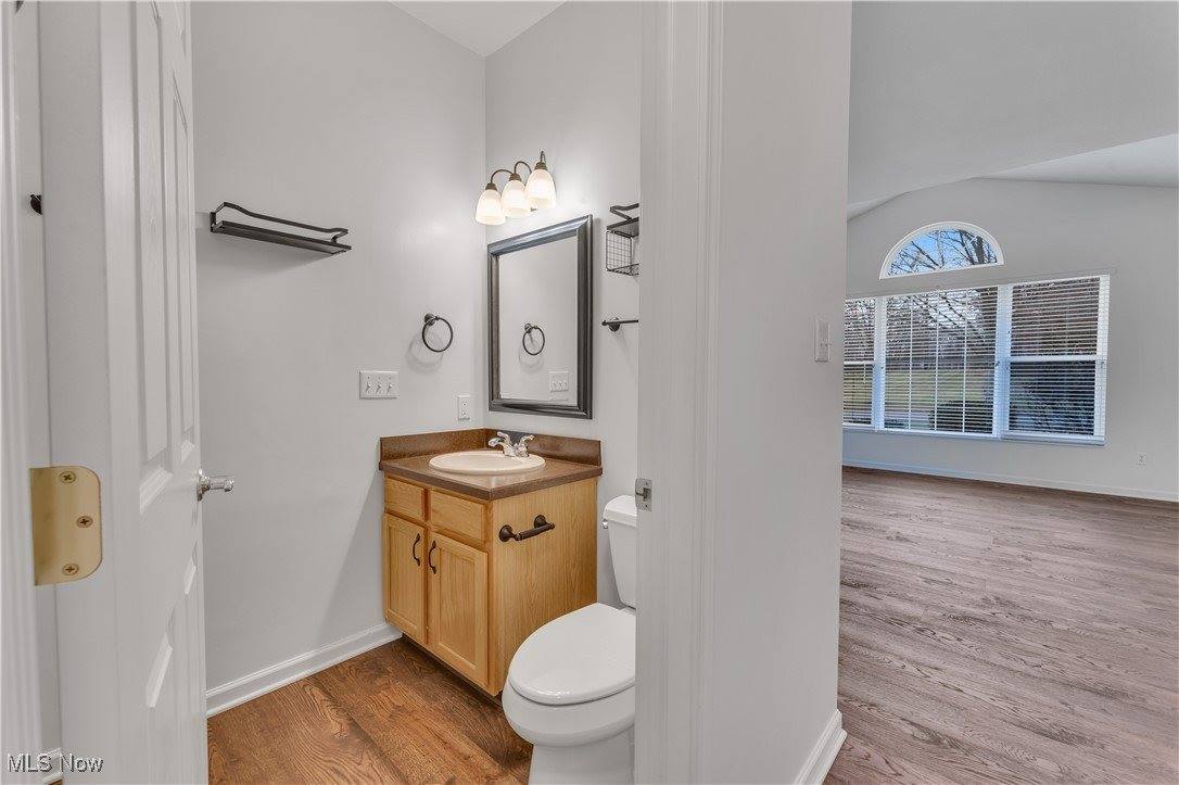 24 Hunters Woods Boulevard, Canfield, OH 44406