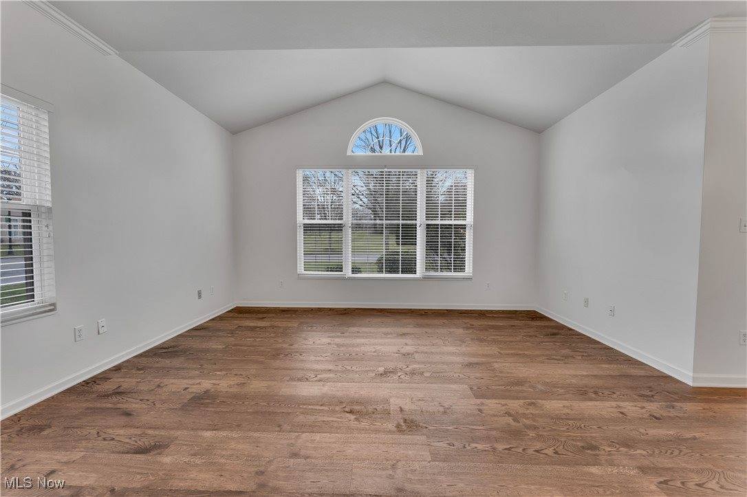 24 Hunters Woods Boulevard, Canfield, OH 44406