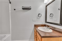 24 Hunters Woods Boulevard, Canfield, OH 44406