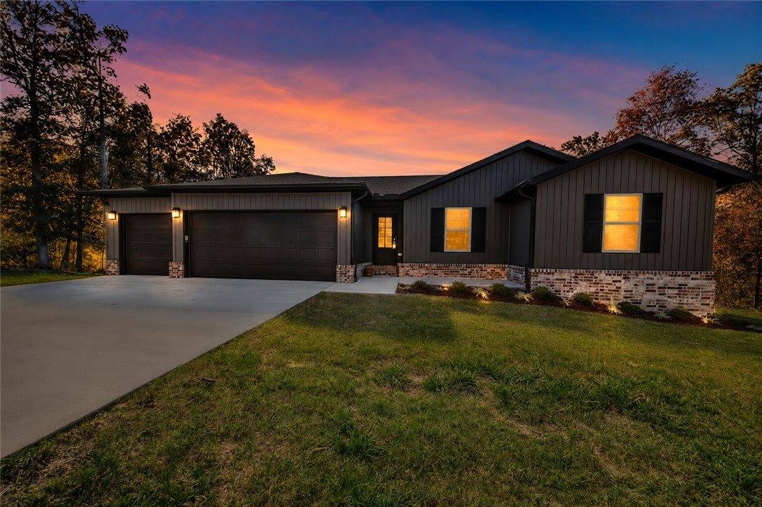 11 Kirkliston Lane, Bella Vista, AR 72715