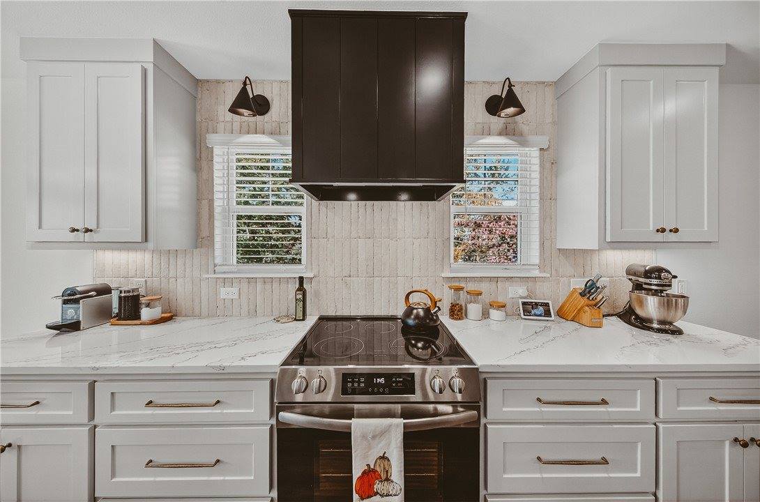 11 Kirkliston Lane, Bella Vista, AR 72715