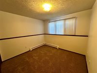 1811 6th St SE, Minot, ND 58701