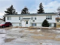 1811 6th St SE, Minot, ND 58701