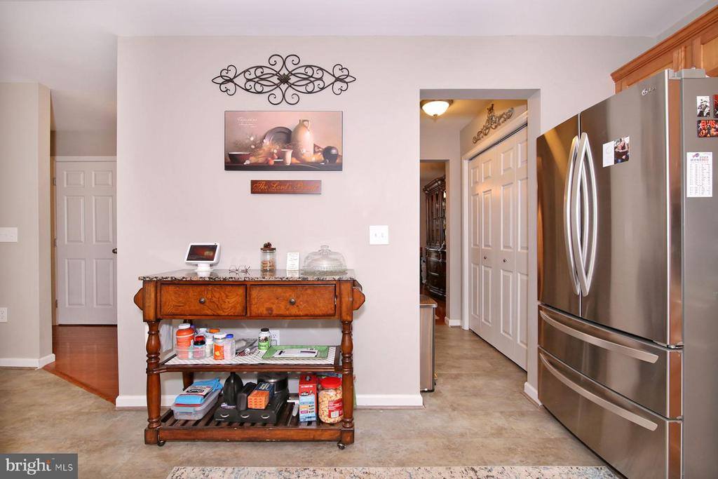 706 Brookside Lane, Lebanon, PA 17042