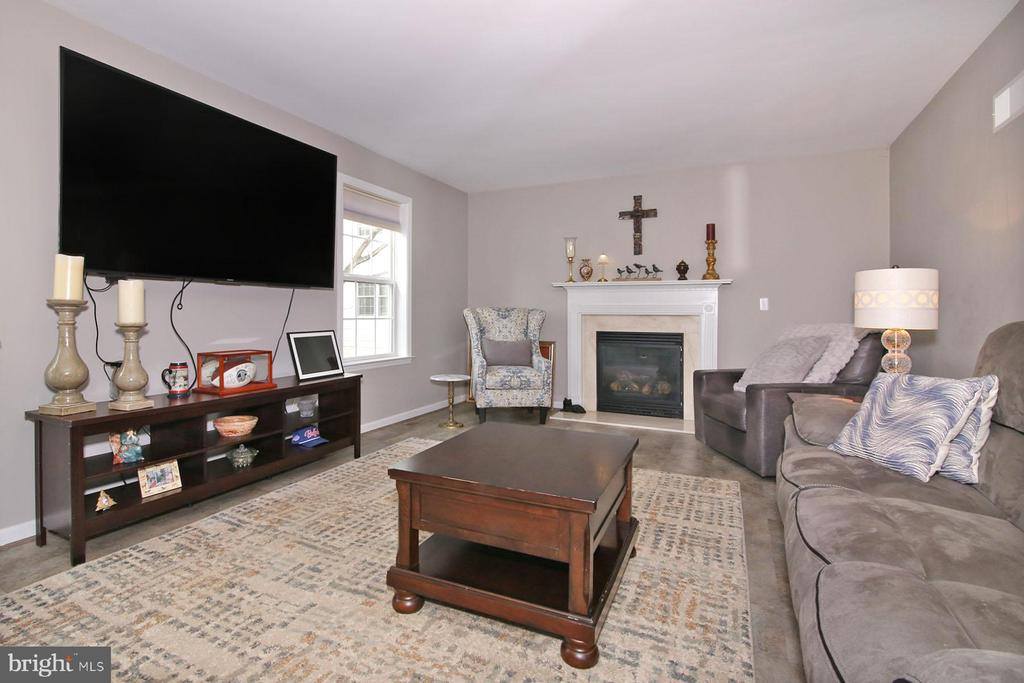 706 Brookside Lane, Lebanon, PA 17042