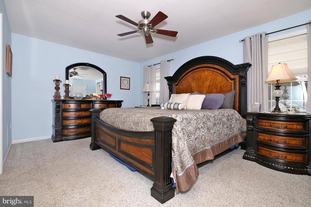 706 Brookside Lane, Lebanon, PA 17042