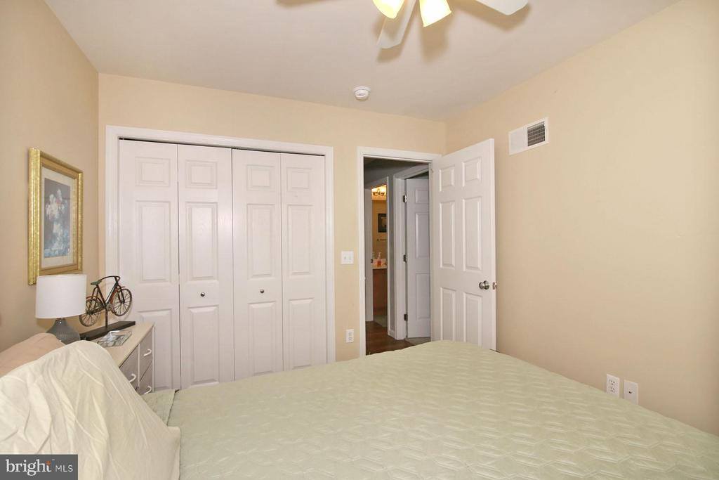 706 Brookside Lane, Lebanon, PA 17042