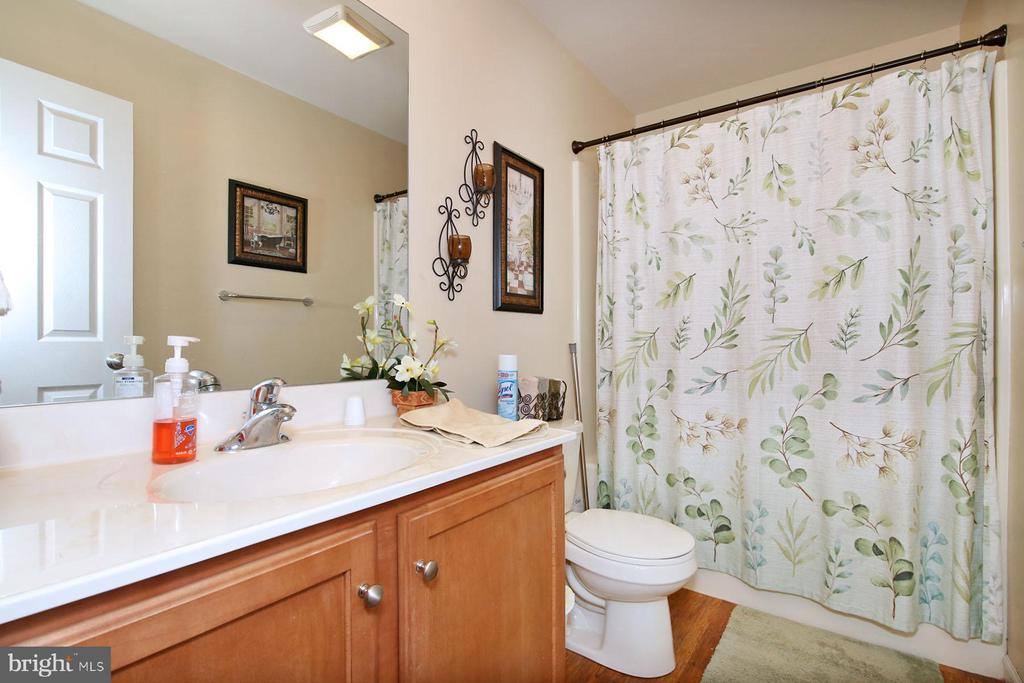 706 Brookside Lane, Lebanon, PA 17042