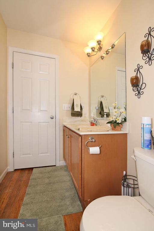 706 Brookside Lane, Lebanon, PA 17042