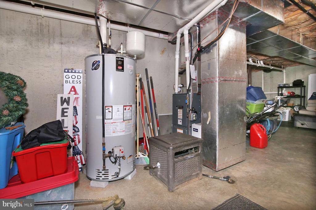 706 Brookside Lane, Lebanon, PA 17042