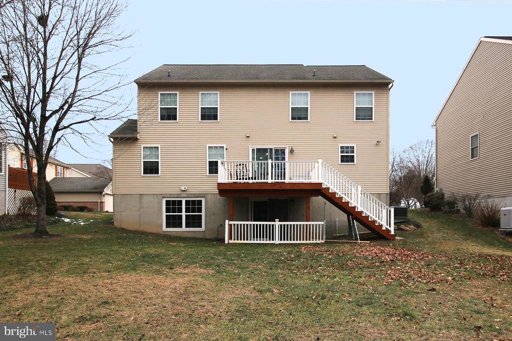 706 Brookside Lane, Lebanon, PA 17042