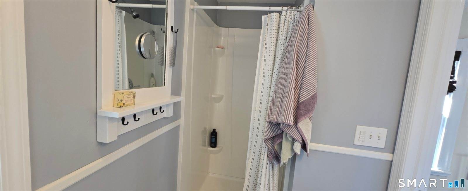 287 Hansen, Bridgeport, CT 06605