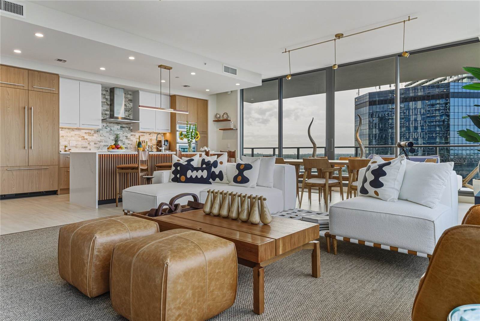 275 1ST Avenue South, #1701, Saint Petersburg, FL 33701