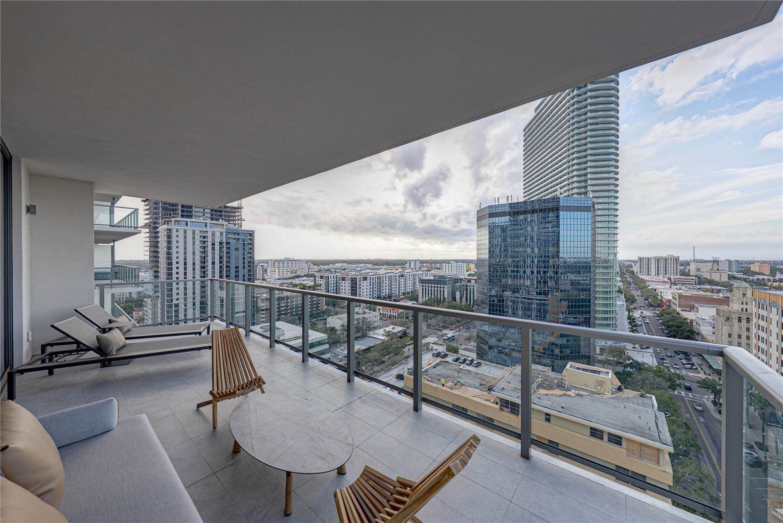 275 1ST Avenue South, #1701, Saint Petersburg, FL 33701