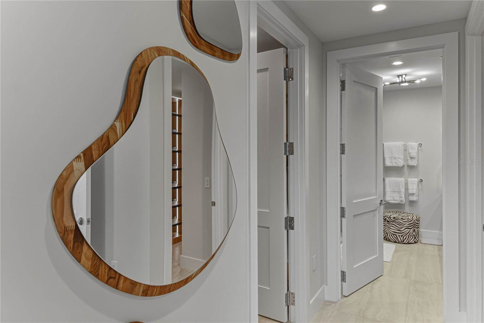 275 1ST Avenue South, #1701, Saint Petersburg, FL 33701