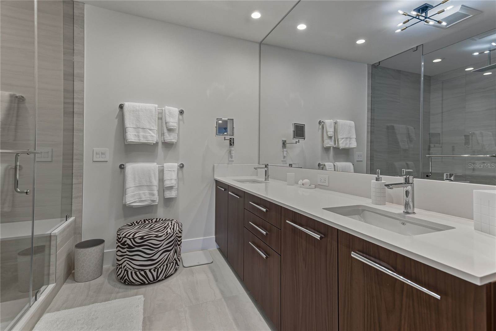 275 1ST Avenue South, #1701, Saint Petersburg, FL 33701